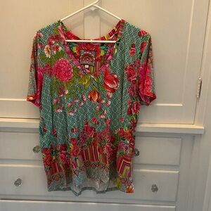 Johnny Was Multicolor Floral V neck tee shirt